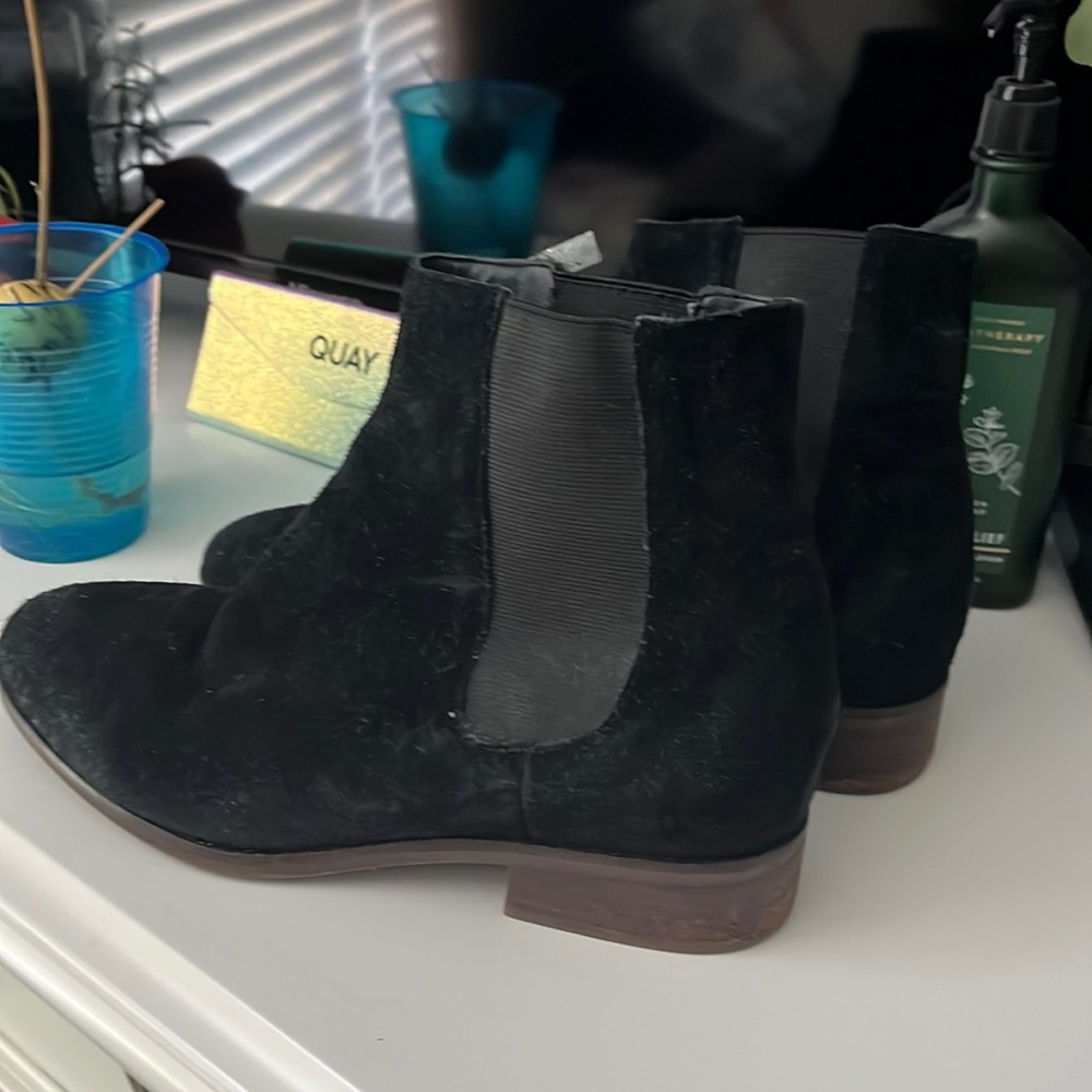 Size 9 Women’s Steve Madden Ankle Boots